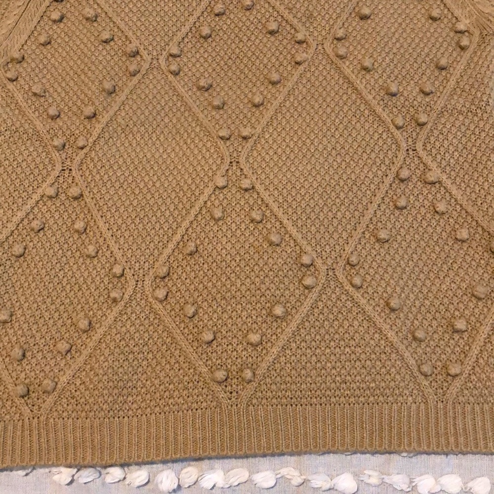 Gorgeous short sleeve sweater. Sz S. EUC - Picture 2 of 5
